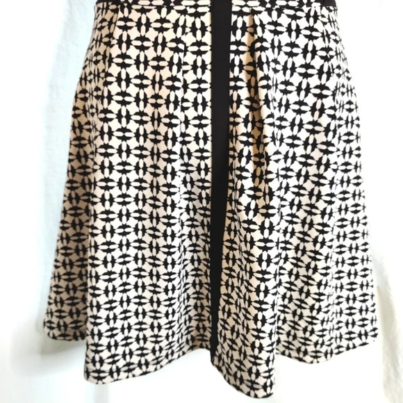 Skater Dress EUC ❤️ - Picture 4 of 10